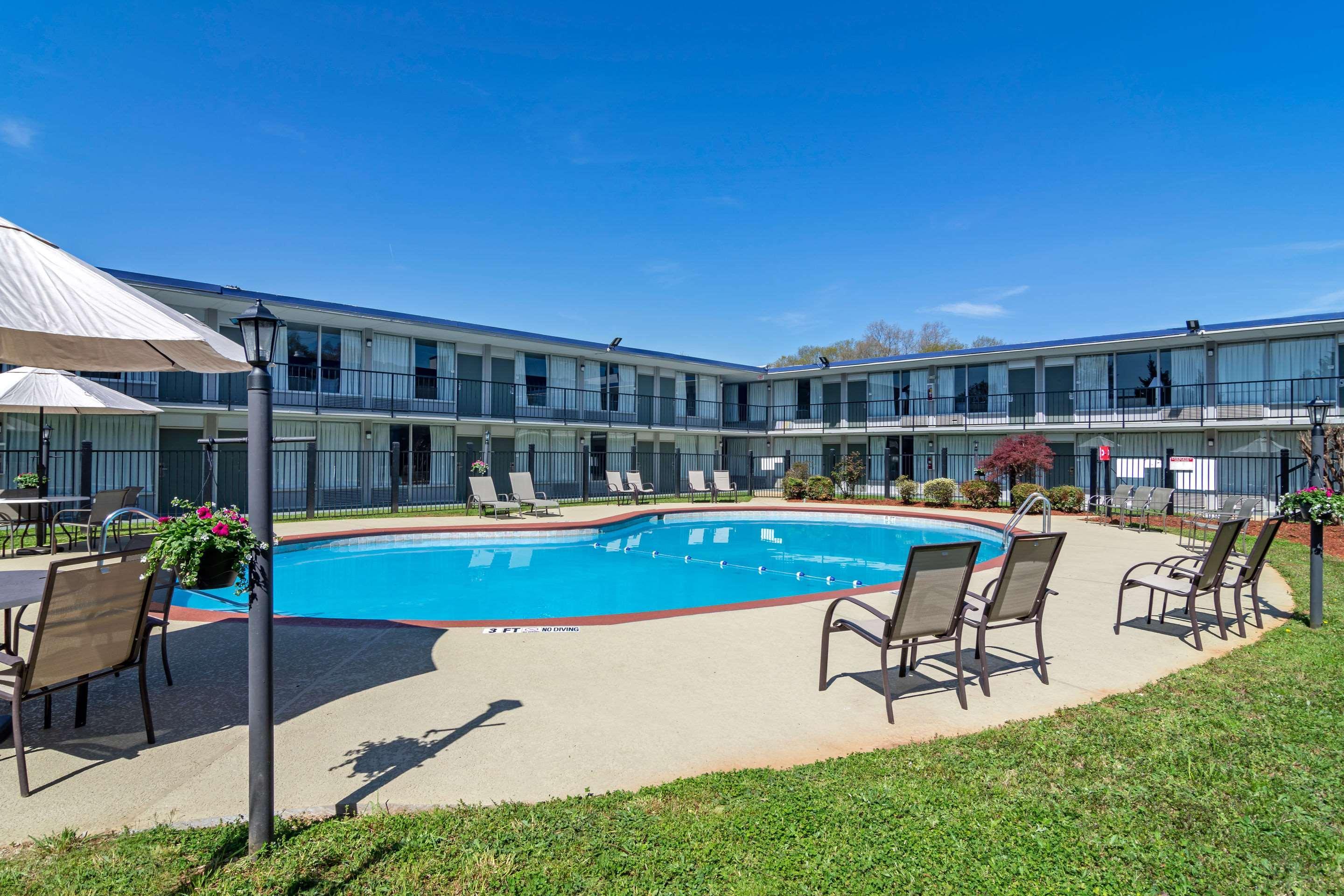 Quality Inn & Suites Cartersville Eksteriør billede